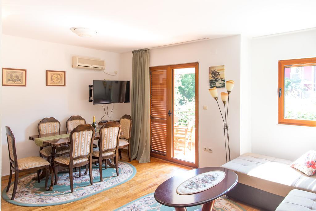 Apartment Nlb Budva